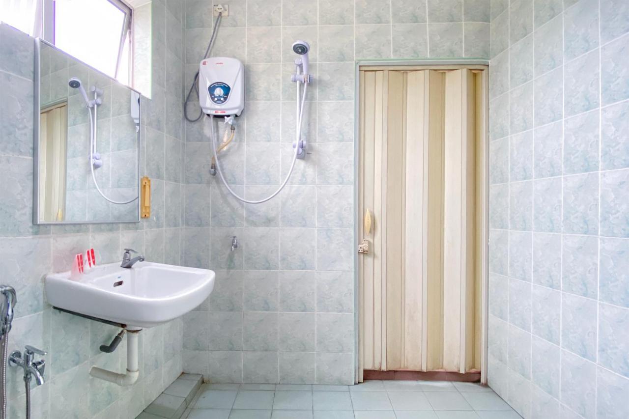 סרי מנג'ונג Spot On 89907 Motel Impian מראה חיצוני תמונה