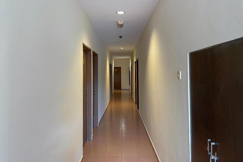 סרי מנג'ונג Spot On 89907 Motel Impian מראה חיצוני תמונה