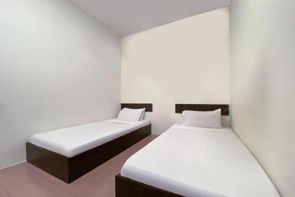 סרי מנג'ונג Spot On 89907 Motel Impian מראה חיצוני תמונה