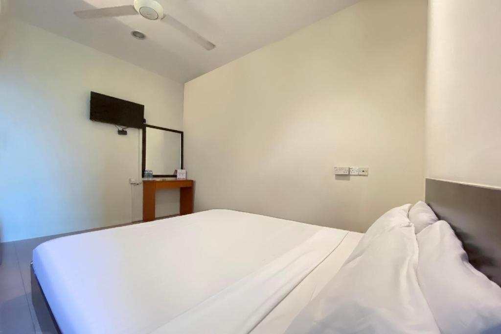 סרי מנג'ונג Spot On 89907 Motel Impian מראה חיצוני תמונה