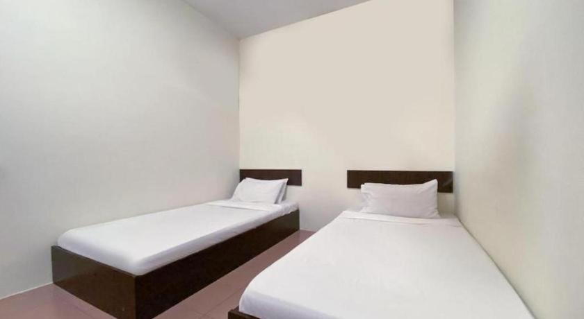 סרי מנג'ונג Spot On 89907 Motel Impian מראה חיצוני תמונה