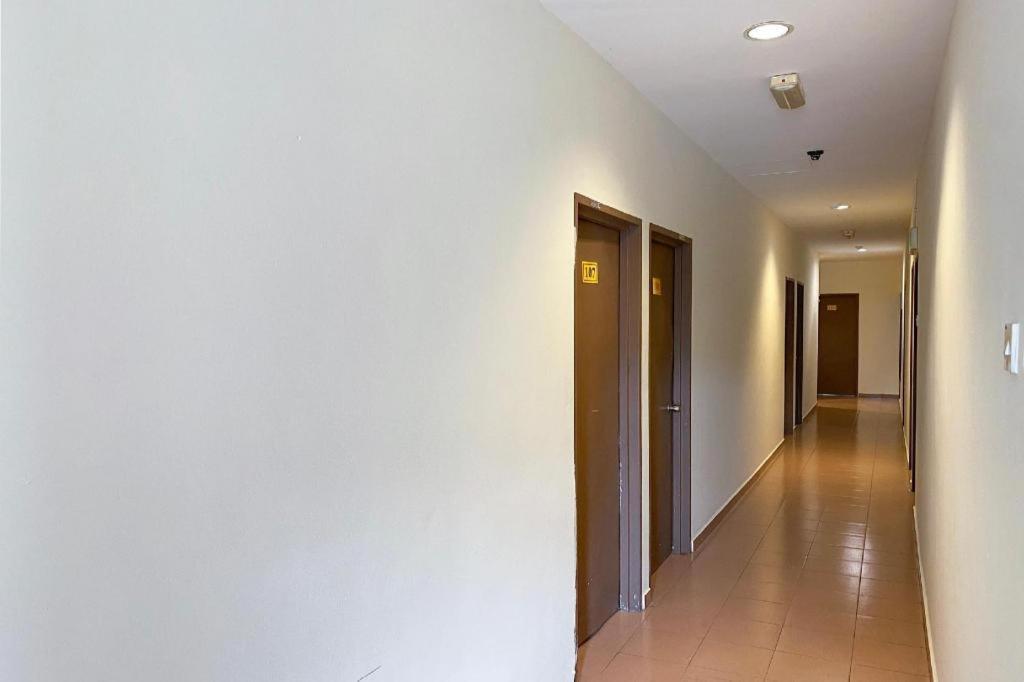 סרי מנג'ונג Spot On 89907 Motel Impian מראה חיצוני תמונה